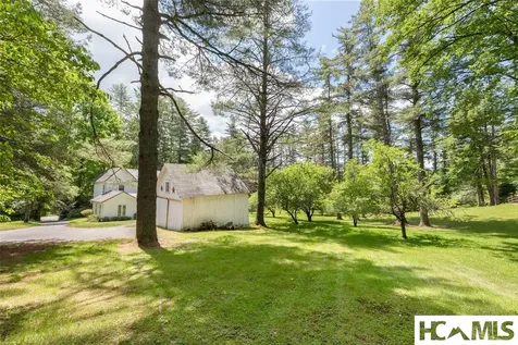760 N 5th Street Highlands NC 28741