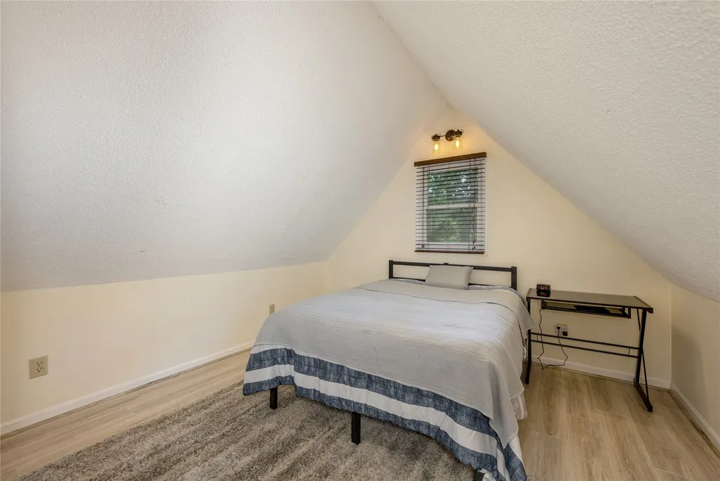 43 Kiwi Lane Sapphire NC 28774
