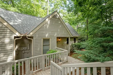 43 Kiwi Lane Sapphire NC 28774