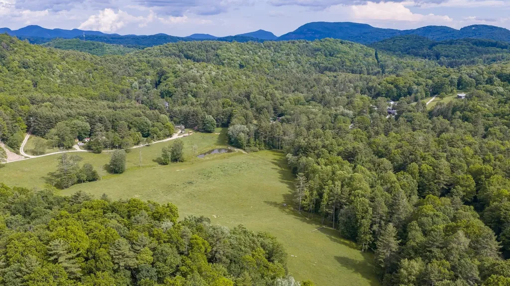 Cullowhee NC, 45 Keyhole Lane