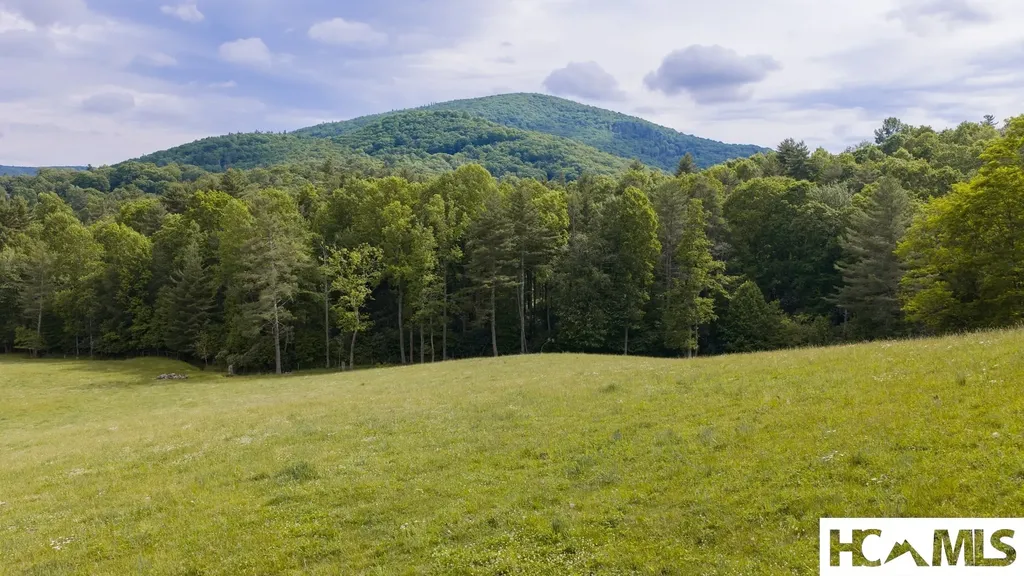 45 Keyhole Lane Cullowhee NC 28723