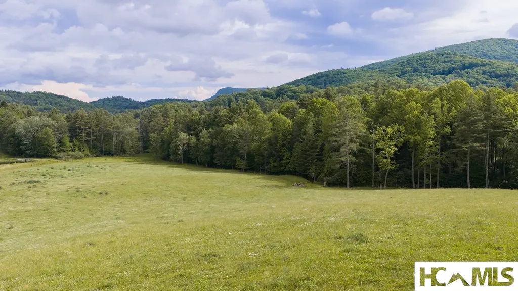 45 Keyhole Lane Cullowhee NC 28723