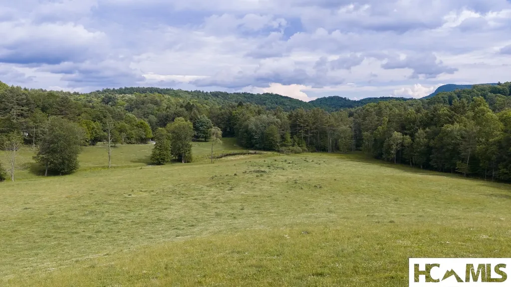 45 Keyhole Lane Cullowhee NC 28723