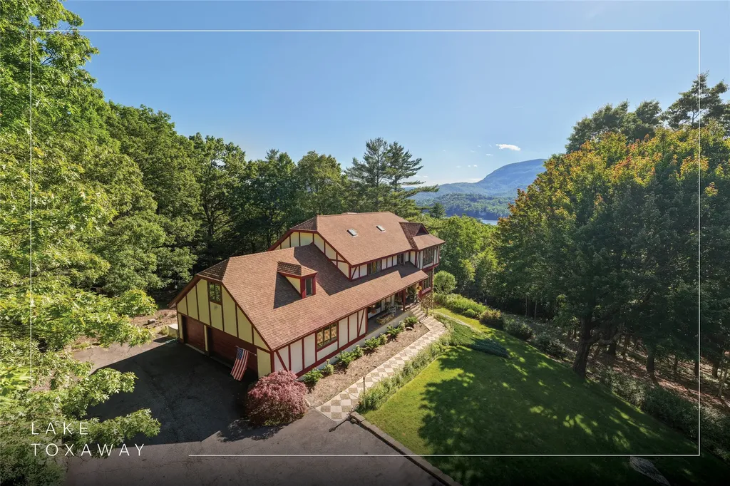 800 Blue Ridge Road Lake Toxaway NC 28747