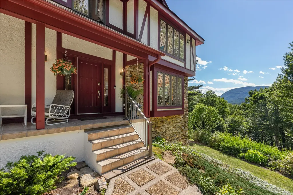 800 Blue Ridge Road Lake Toxaway NC 28747
