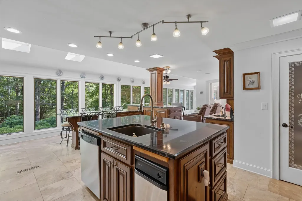 800 Blue Ridge Road Lake Toxaway NC 28747
