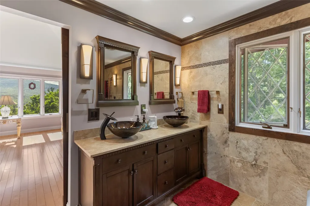 800 Blue Ridge Road Lake Toxaway NC 28747