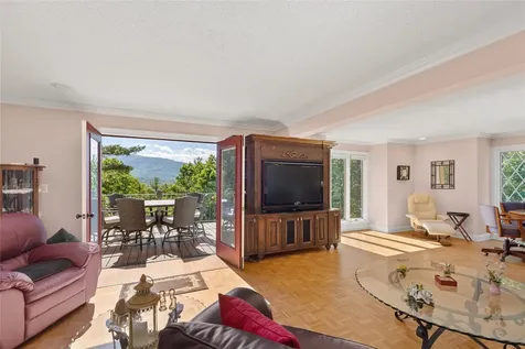 800 Blue Ridge Road Lake Toxaway NC 28747