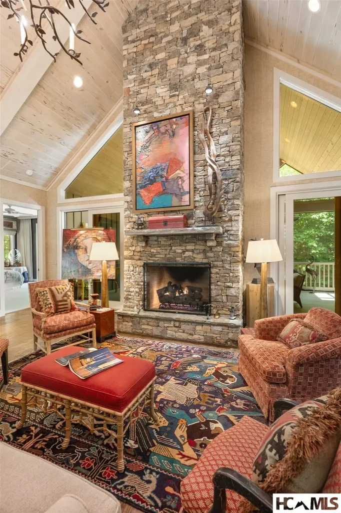 54 Pine Point Highlands NC 28741