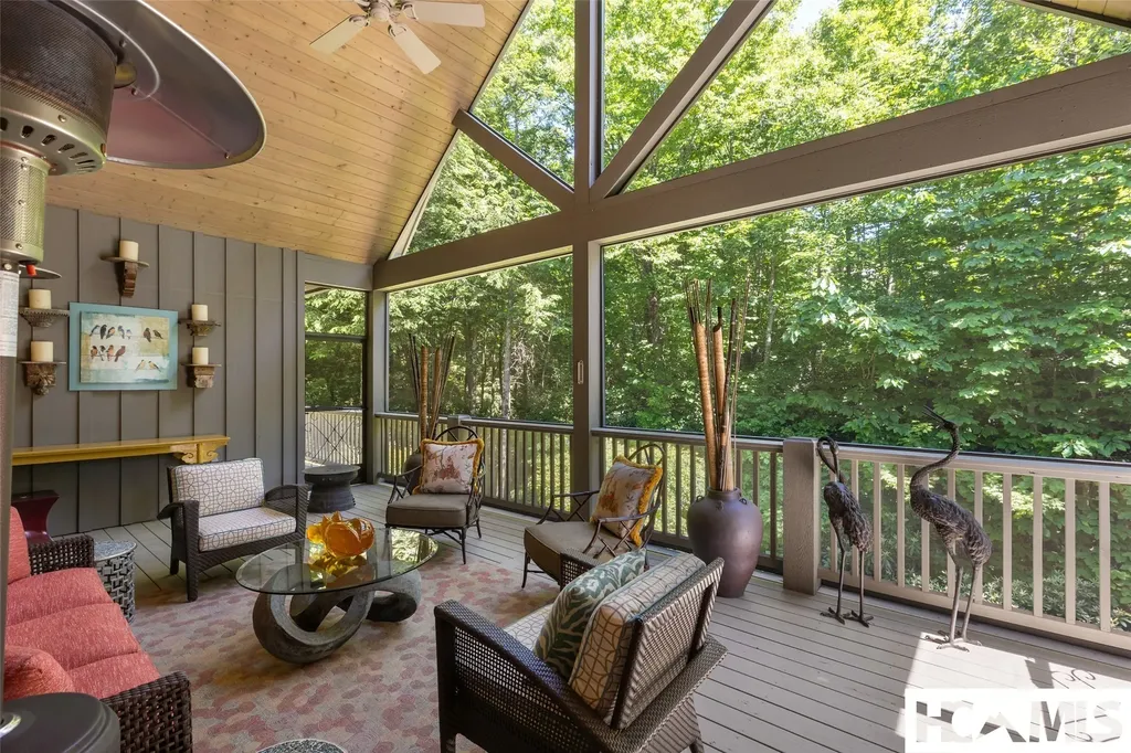 54 Pine Point Highlands NC 28741