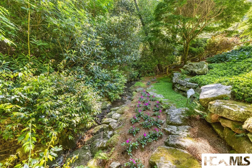 54 Pine Point Highlands NC 28741