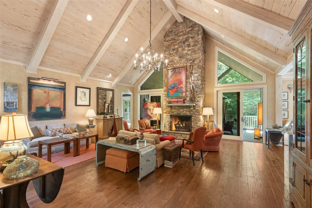 54 Pine Point Highlands NC 28741