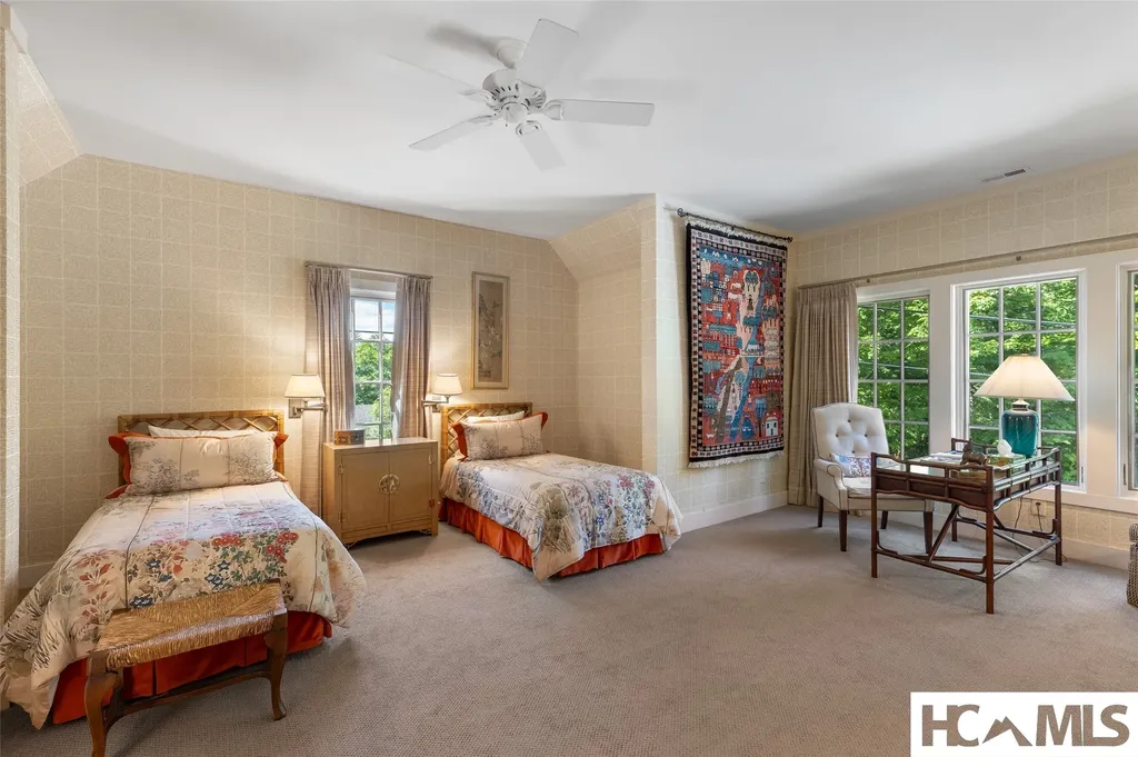 54 Pine Point Highlands NC 28741