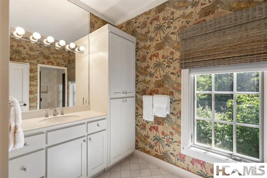 54 Pine Point Highlands NC 28741