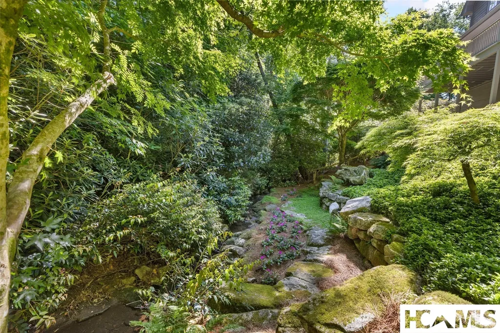 54 Pine Point Highlands NC 28741