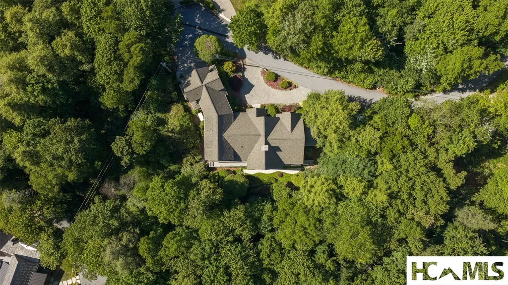 54 Pine Point Highlands NC 28741