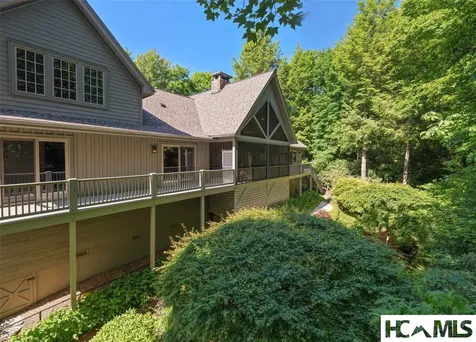 54 Pine Point Highlands NC 28741