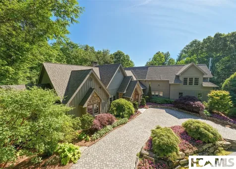 54 Pine Point Highlands NC 28741