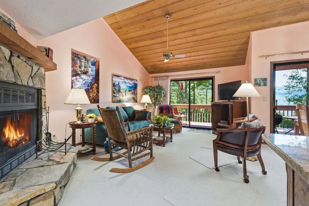 122 Emerald Ridge Road Sapphire NC 28774