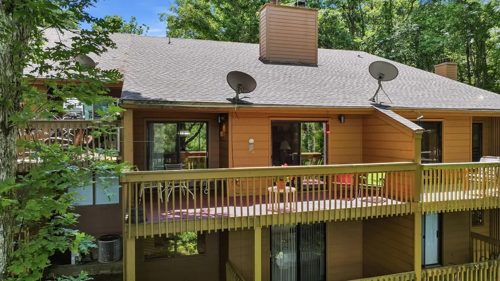 122 Emerald Ridge Road Sapphire NC 28774