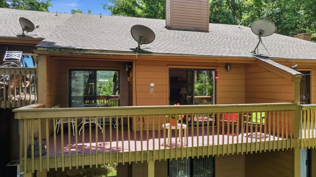 122 Emerald Ridge Road Sapphire NC 28774