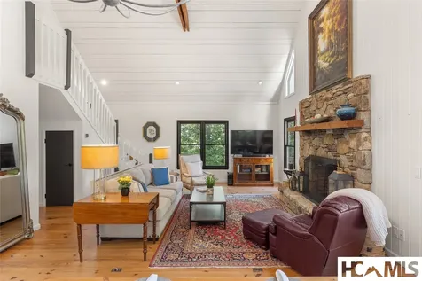 6 Rock Ledge Road Sapphire NC 28774