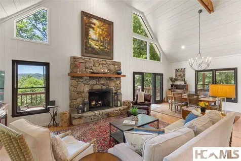 6 Rock Ledge Road Sapphire NC 28774