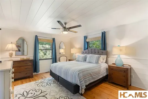 6 Rock Ledge Road Sapphire NC 28774