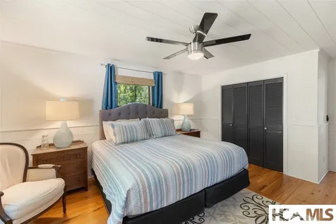 6 Rock Ledge Road Sapphire NC 28774