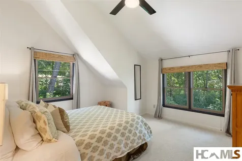 6 Rock Ledge Road Sapphire NC 28774
