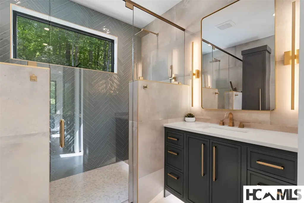 180 Hemlock Circle Highlands NC 28741