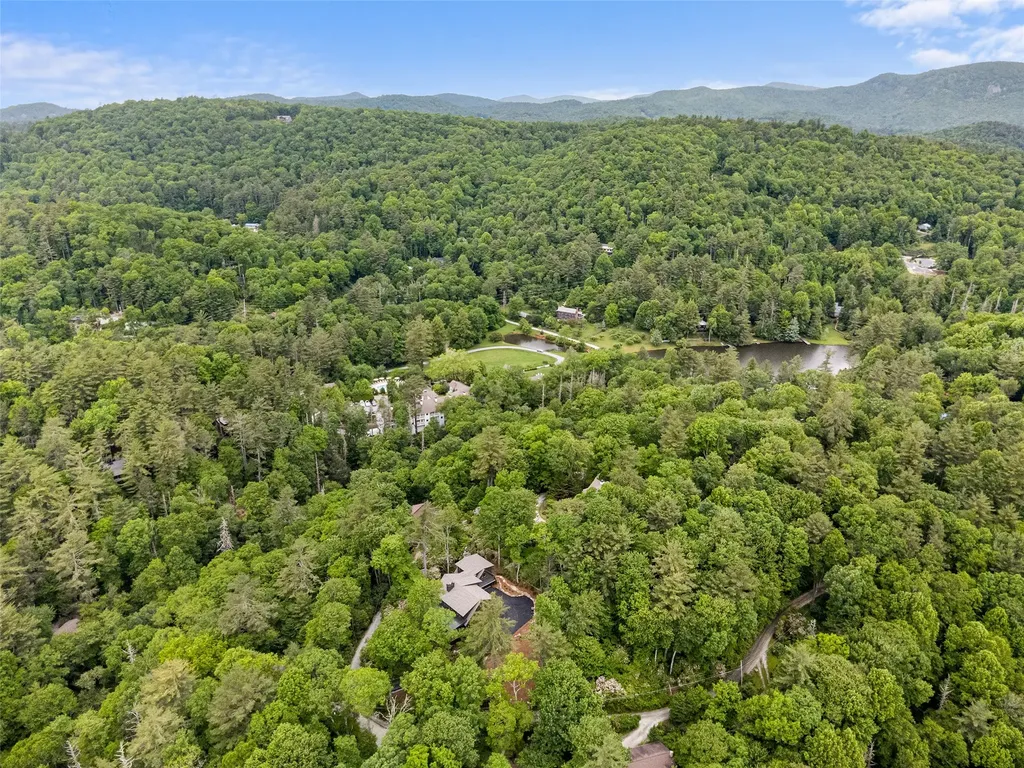 180 Hemlock Circle Highlands NC 28741