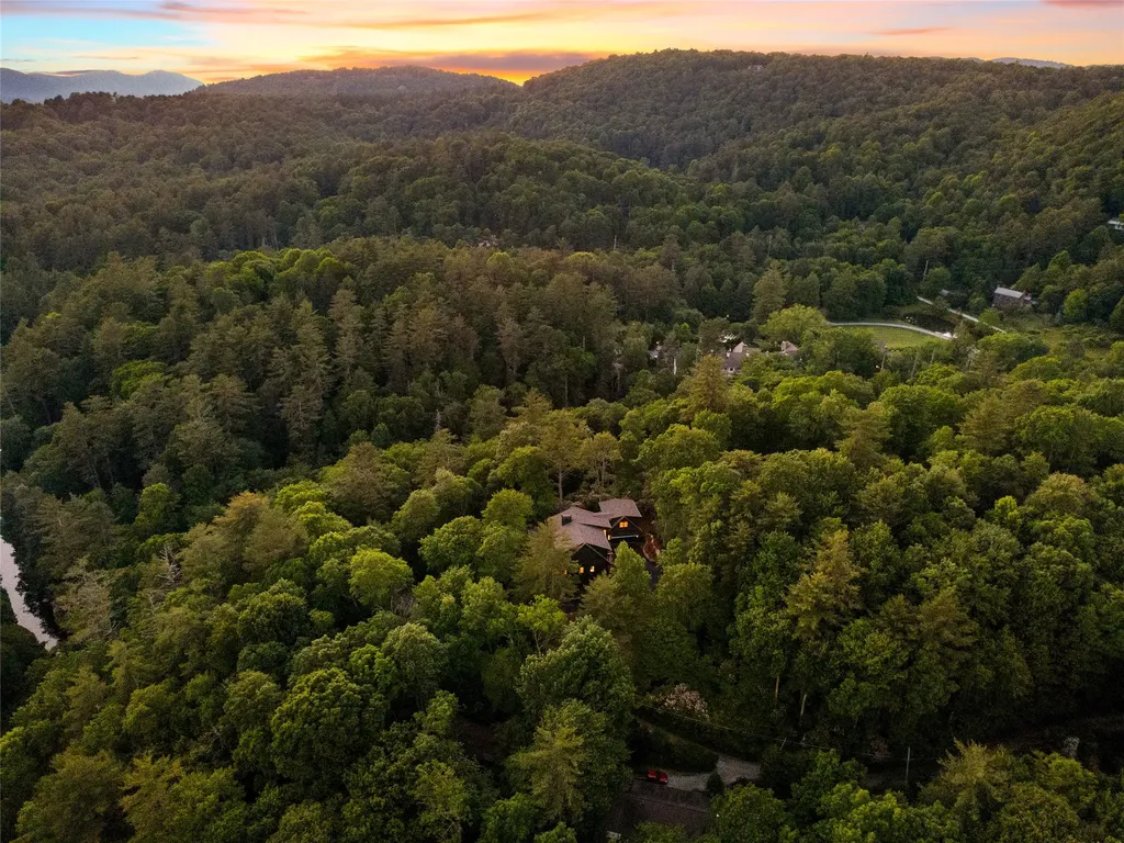 180 Hemlock Circle Highlands NC 28741