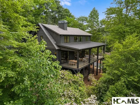 180 Hemlock Circle Highlands NC 28741