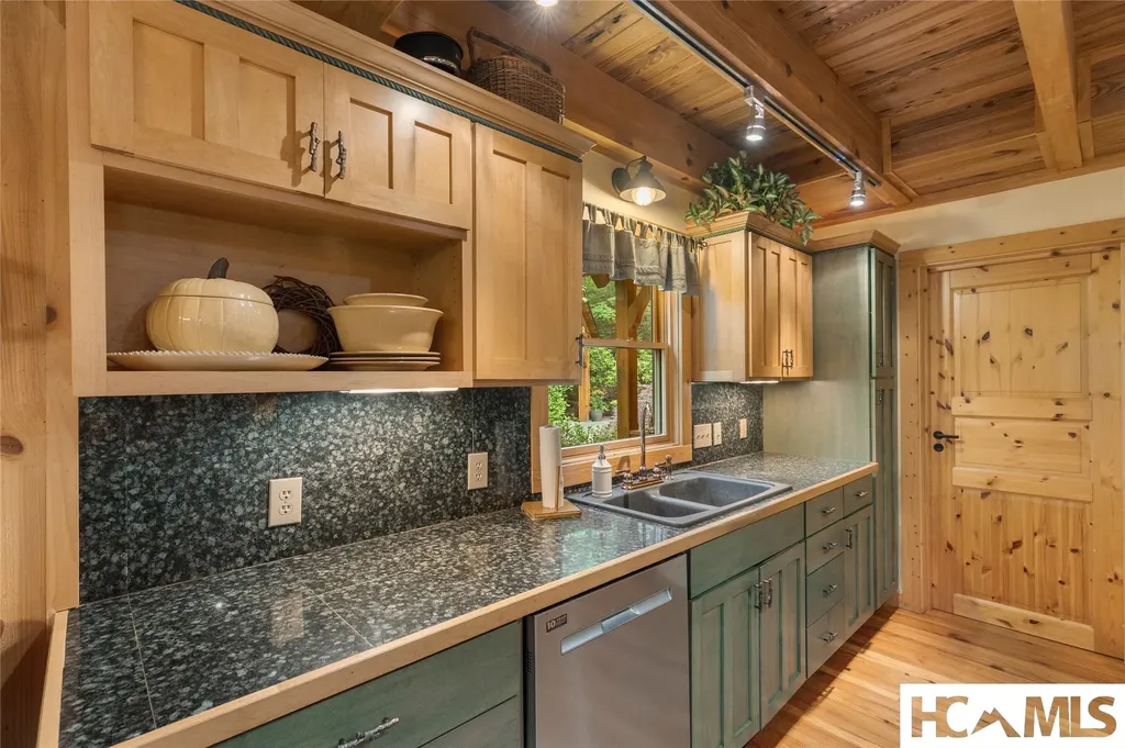 144 Ladyslipper Court Sapphire NC 28774