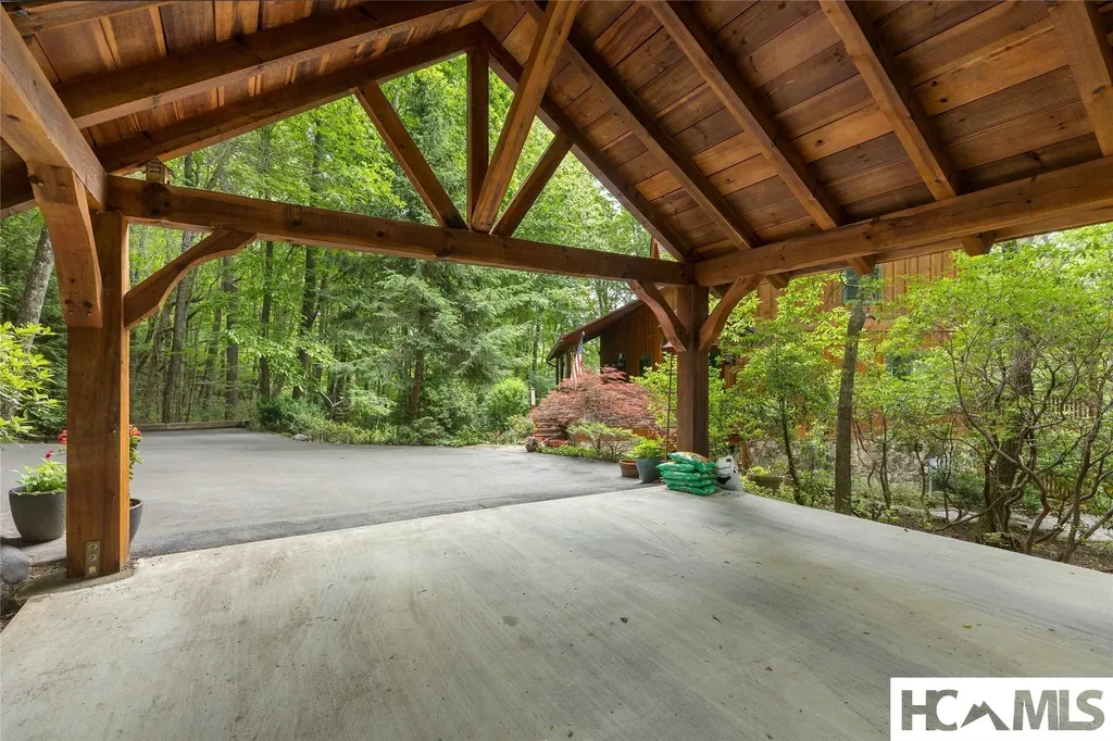 144 Ladyslipper Court Sapphire NC 28774