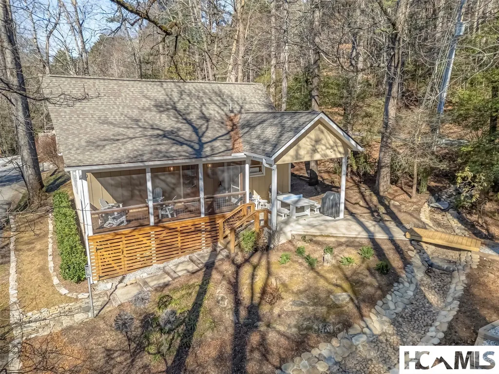 40 Toxaway Landing Drive Lake Toxaway NC 28747