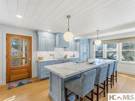 40 Toxaway Landing Drive Lake Toxaway NC 28747
