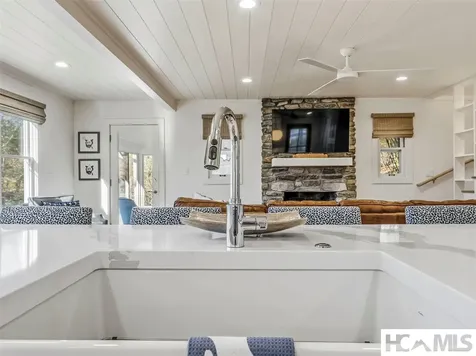 40 Toxaway Landing Drive Lake Toxaway NC 28747