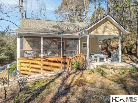 40 Toxaway Landing Drive Lake Toxaway NC 28747