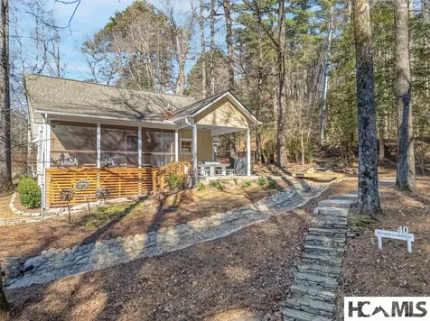 40 Toxaway Landing Drive Lake Toxaway NC 28747