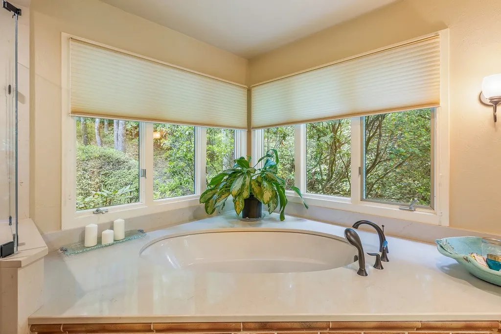 1213 Bull Pen Road Cashiers NC 28717
