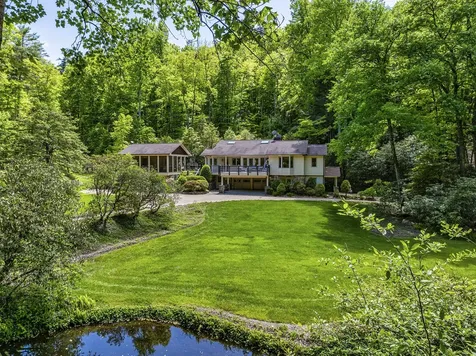 1213 Bull Pen Road Cashiers NC 28717