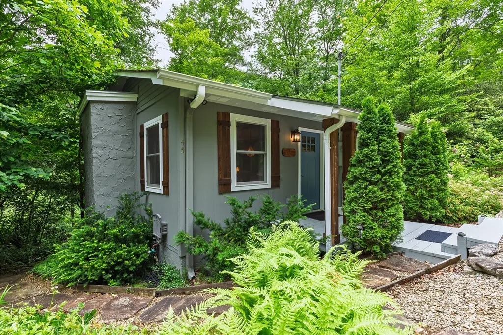 45 Gantes Gulch Road Highlands NC 28741