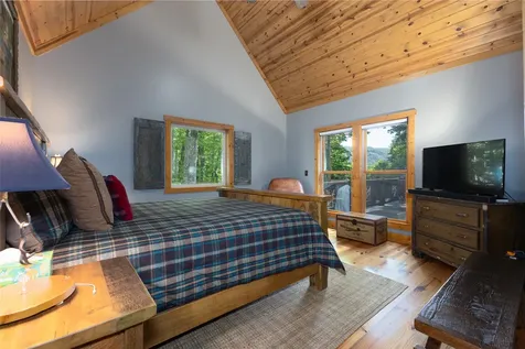 35 Birdnest Road Sapphire NC 28774