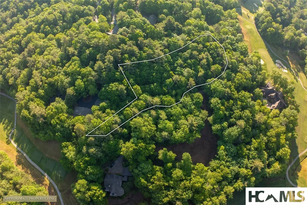 J 49 Cherokee Trace Lake Toxaway NC 28747