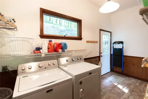 1424 Dowdle Mountain Road Franklin NC 28734