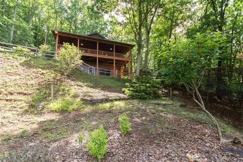 1424 Dowdle Mountain Road Franklin NC 28734