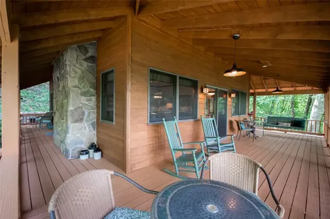 1424 Dowdle Mountain Road Franklin NC 28734