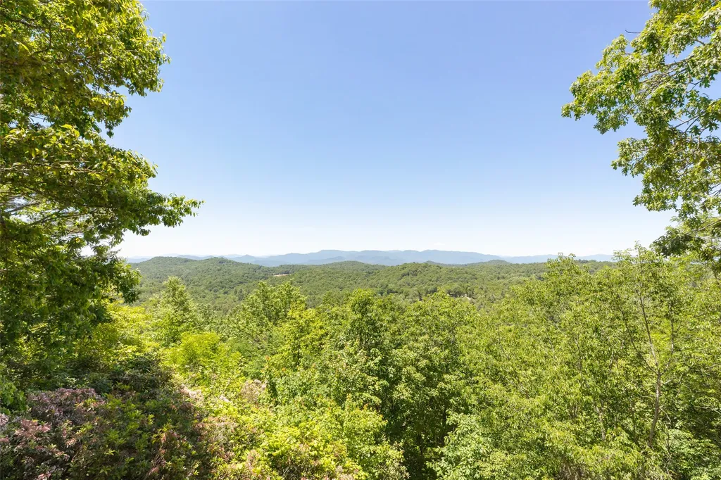 41 Fox Falls Lane Highlands NC 28741